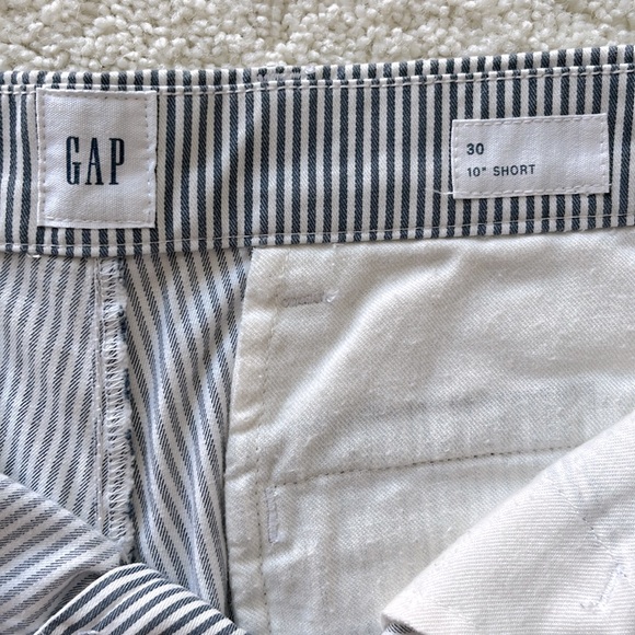 Gap Flex Flat Front Shorts - Picture 4 of 6
